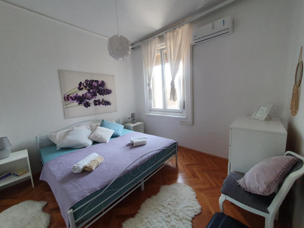 Amphitheater Apartment Pola Esterno foto